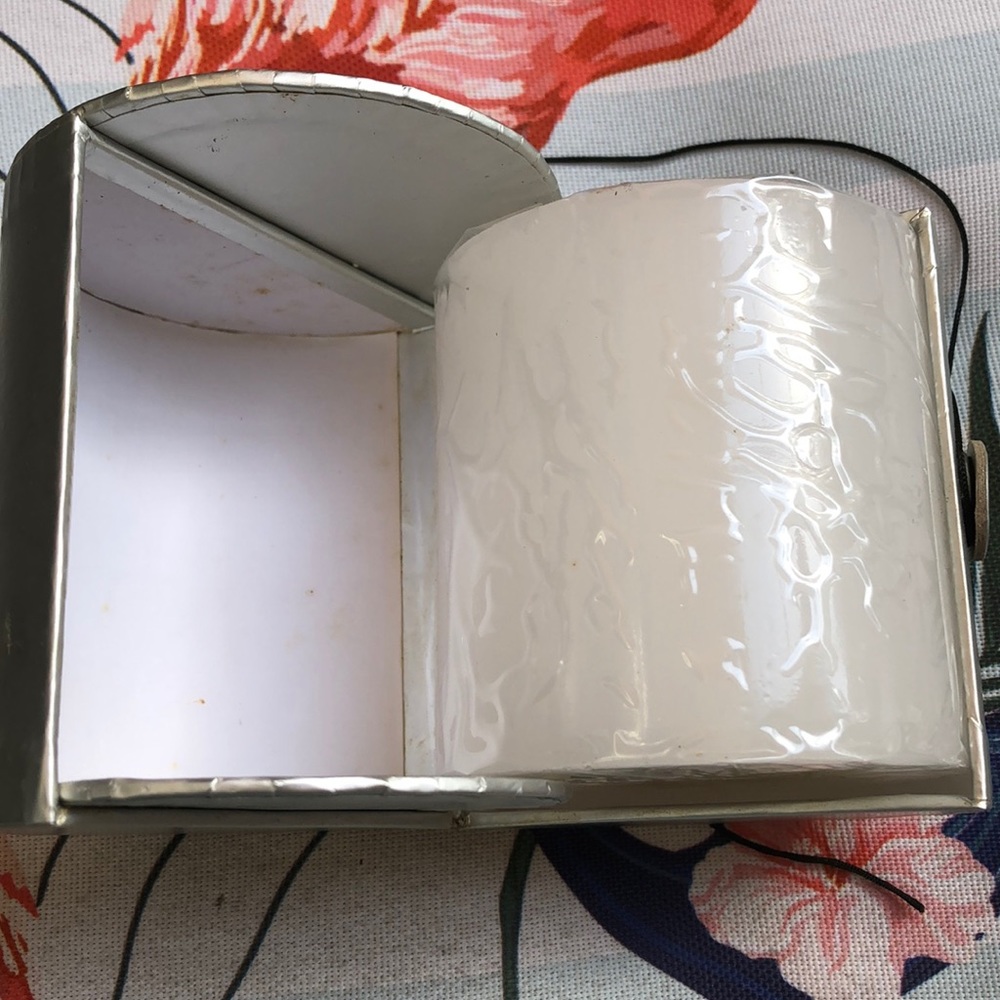 🚙Lincoln Candle + Rounded Box - Picture 4 of 6